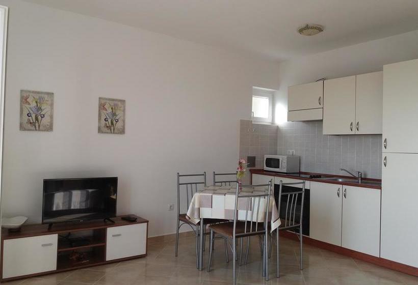 Пансион Guest House Lucija