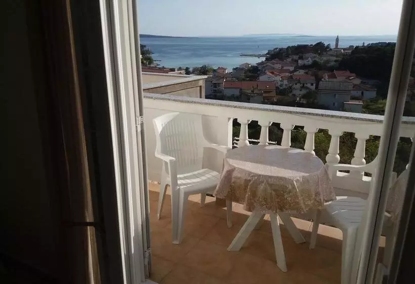 ペンション Guest House Lucija