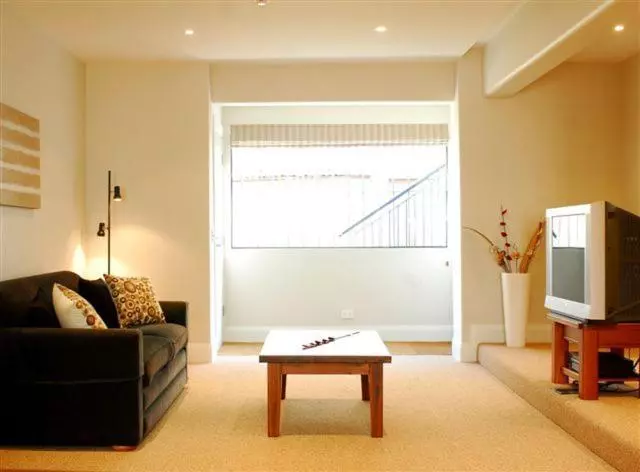 Hotelli 404 On Trafalgar