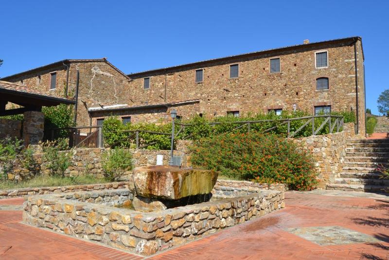 هتل Antico Borgo Casalappi