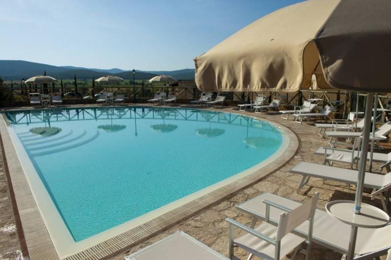 هتل Antico Borgo Casalappi