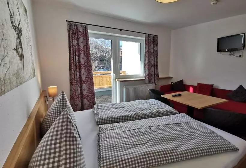 هتل Pension Haus In Der Sonne