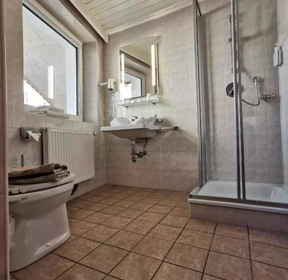 هتل Pension Haus In Der Sonne