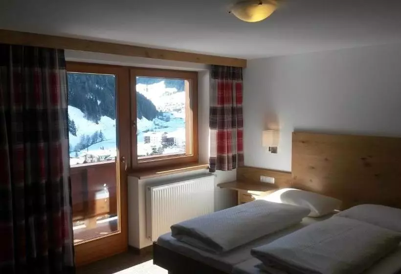 Hotelli Jagdhof Pure Mountain Appartements