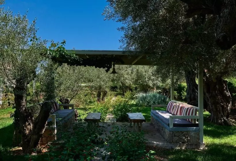 ホテル Kastro Maistro