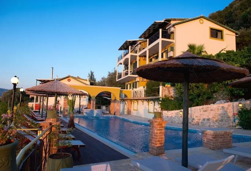 ホテル Kastro Maistro