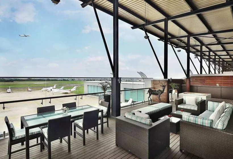 Legend Hotel Lagos Airport, Curio Collection By Hilton