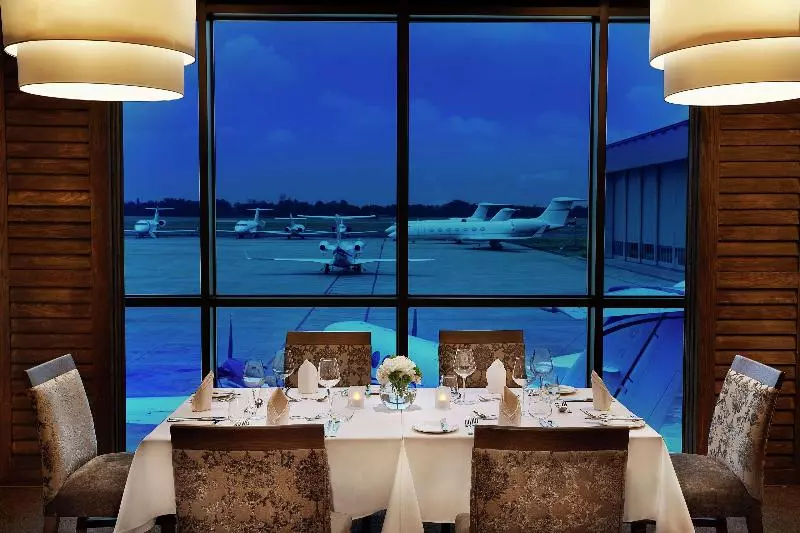 Legend Hotel Lagos Airport, Curio Collection By Hilton