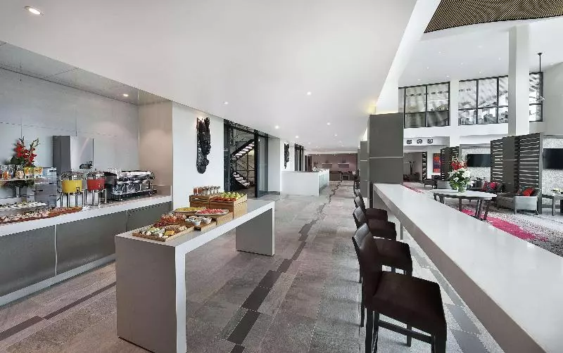 Legend Hotel Lagos Airport, Curio Collection By Hilton