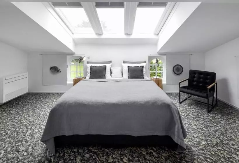 Hotelli Schloss Hertefeld & Hertefeldhof