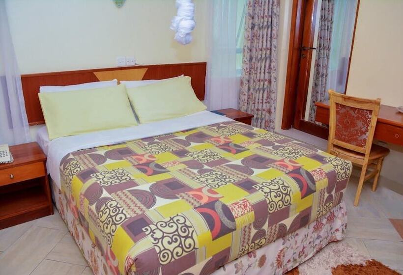 هتل Esella Country