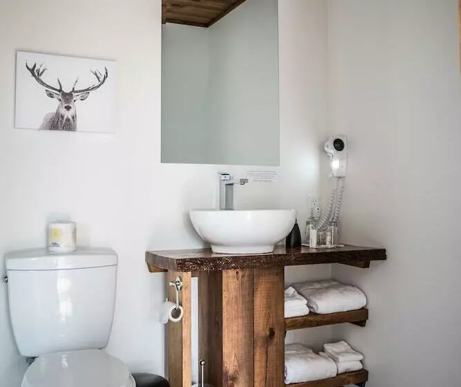 Hotelli Gite Du Haut Des Arbres