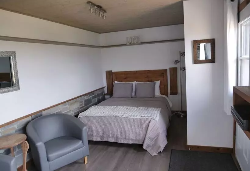 Hotelli Gite Du Haut Des Arbres