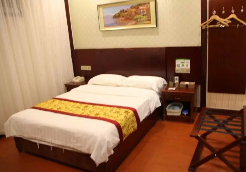 Hotelli Greentree Alliance Shenzhen Baoan Fuyong Bus Station