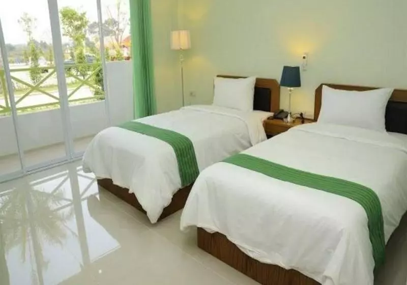 ホテル Ingmoon Riverside Resort And Spa