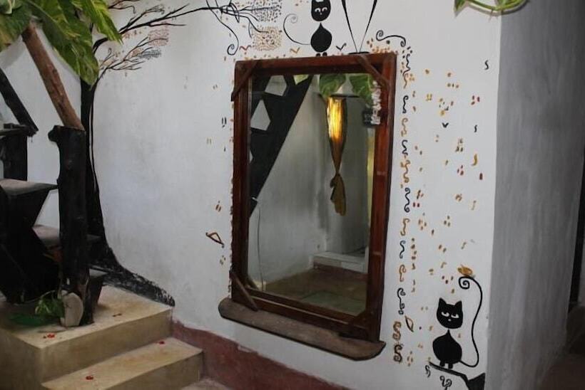 ホテル Nyamkwi White Sands