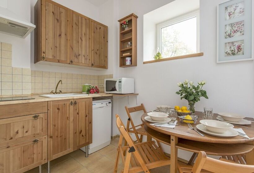 בית מלון כפרי P&o Apartments Plac Zbawiciela