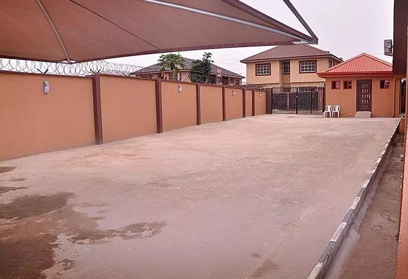 هتل Prestige Events Centre