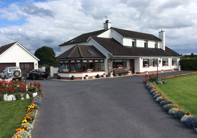 مبيت وإفطار Coolmore Farmhouse