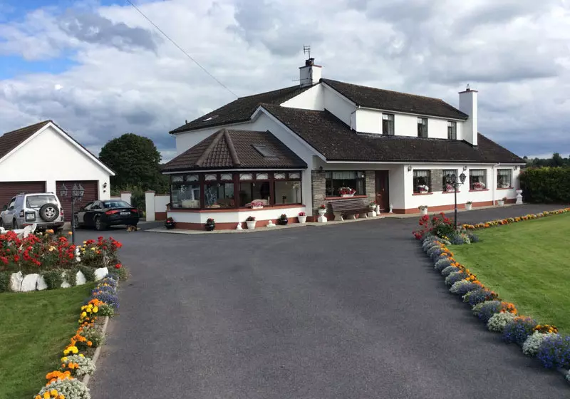 Aamiaismajoitus (B&B) Coolmore Farmhouse