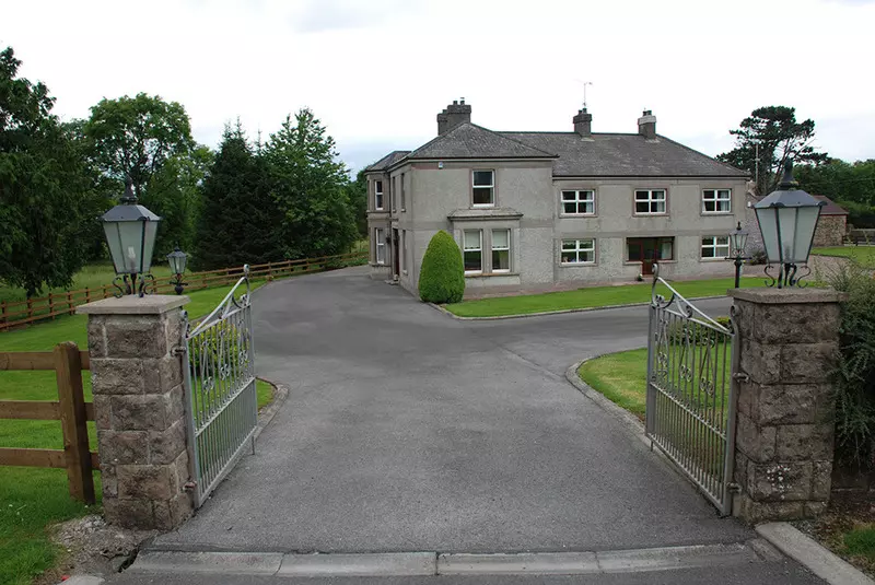 ベッドアンドブレックファースト Derryvree House & Cottage