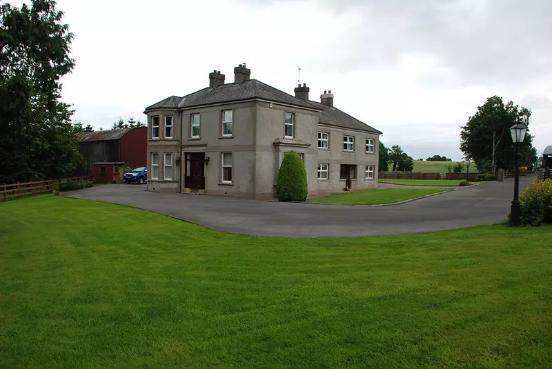 ベッドアンドブレックファースト Derryvree House & Cottage