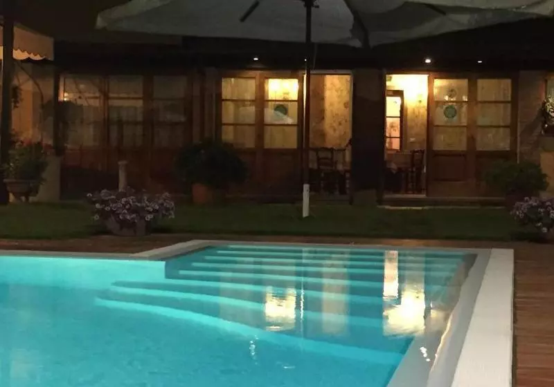 تختخواب و صبحانه Villa Maria