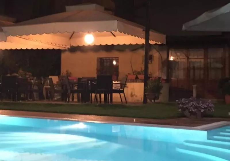 تختخواب و صبحانه Villa Maria