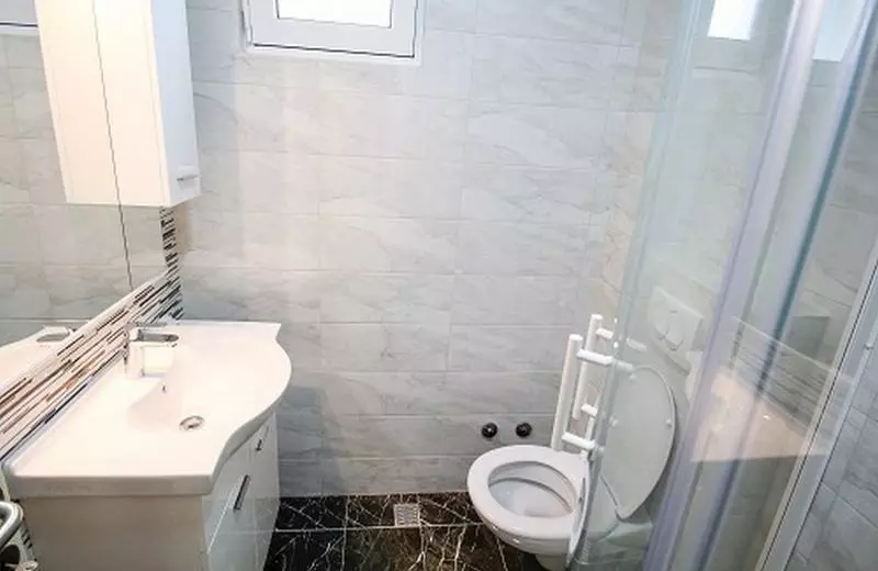 هتل Apartmani Bristol Igalo