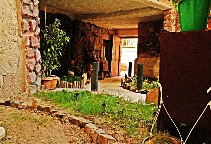 هتل Stone Age