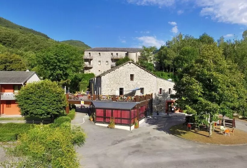 ホテル Vvf Sud Aveyron