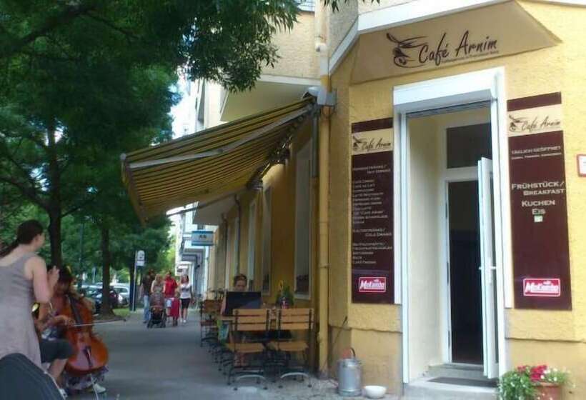 Pension Berlin Overnight