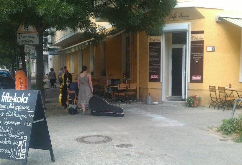 Pension Berlin Overnight