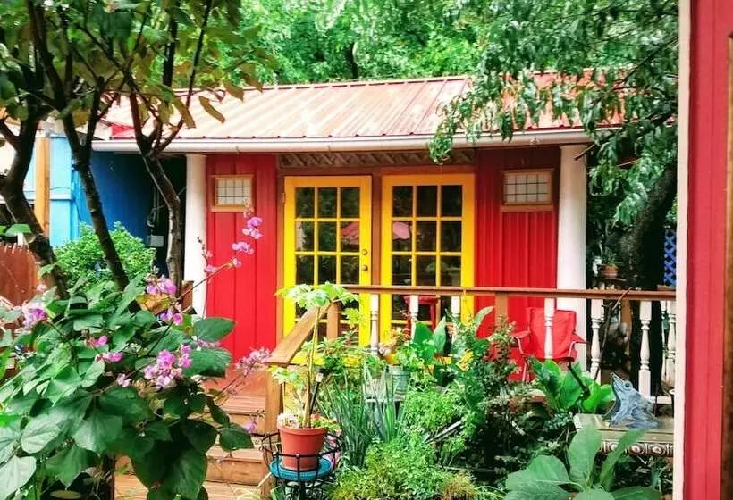 هتل 1812 Overture B&b