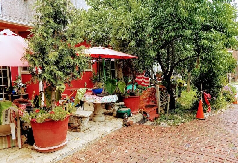 هتل 1812 Overture B&b