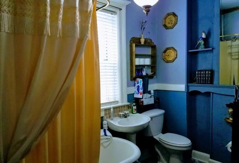 هتل 1812 Overture B&b