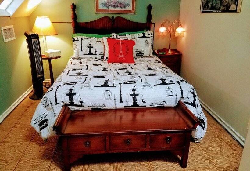 هتل 1812 Overture B&b