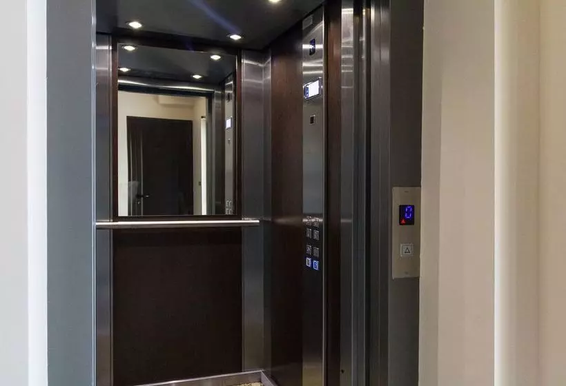 هتل Domus Apartments