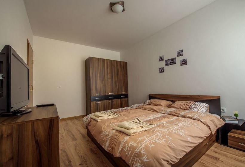 호텔 Domus Apartments