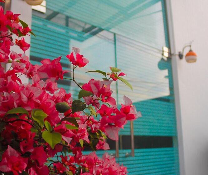 酒店 Hanlis House Medan