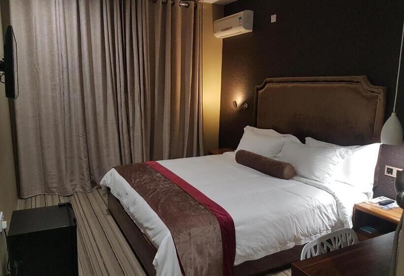 هتل La Signature Guest House