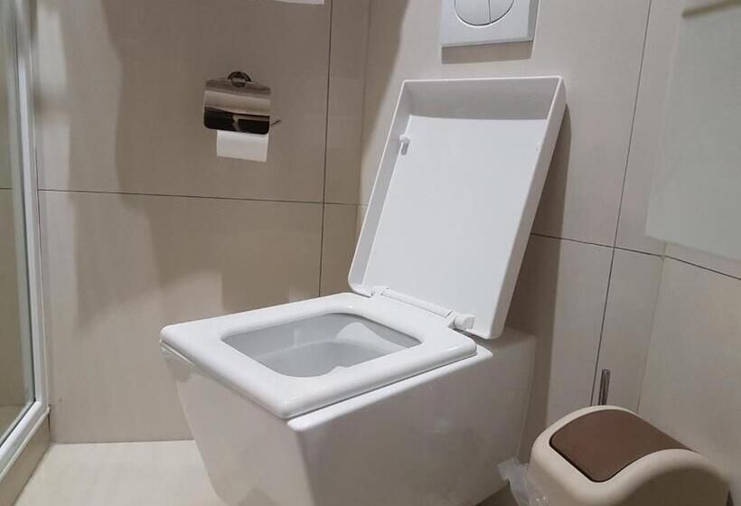 هتل La Signature Guest House