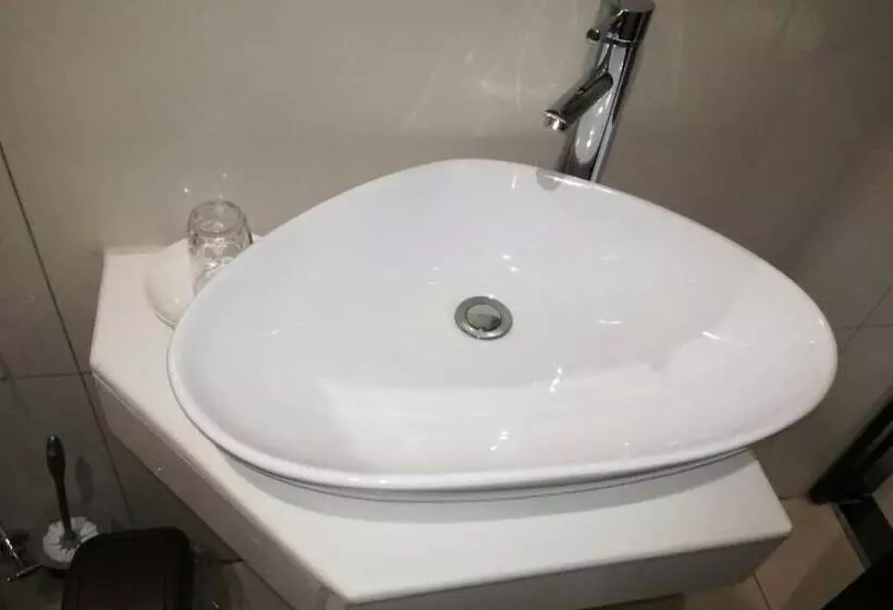 هتل La Signature Guest House