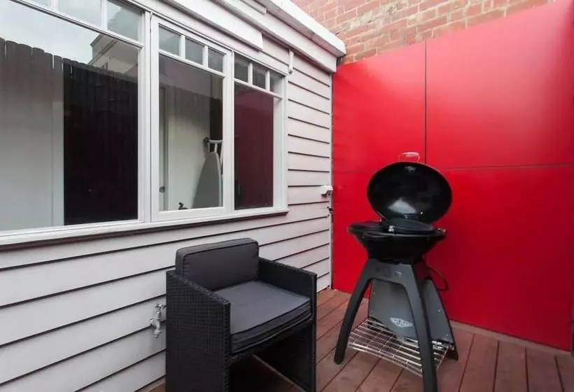 ホテル Redtro House South Yarra