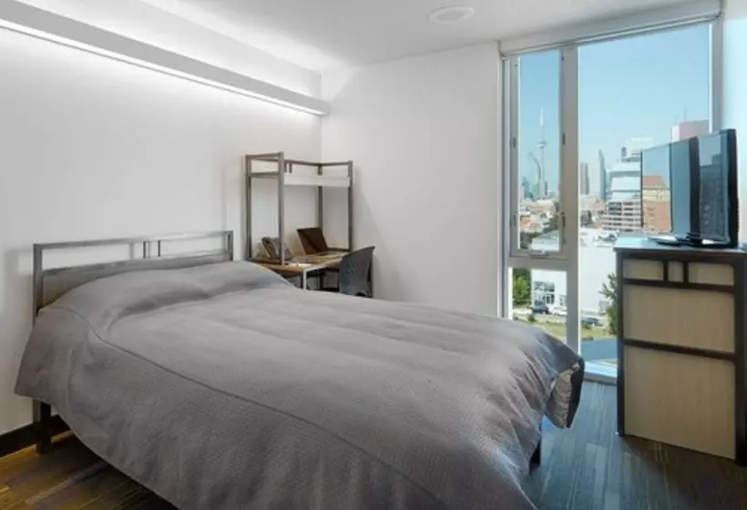 هتل Residence & Conference Centre   Toronto Downtown