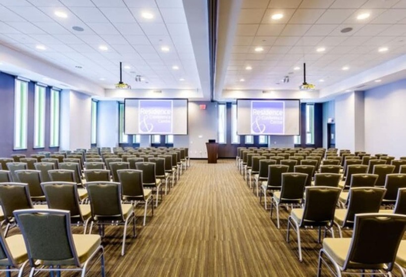 酒店 Residence & Conference Centre   Toronto Downtown