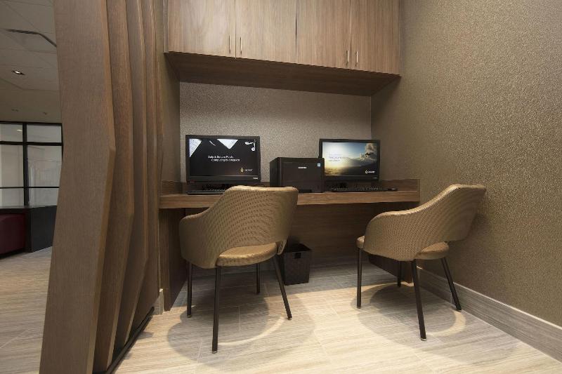 ホテル Springhill Suites By Marriott Athens Downtown/university Area