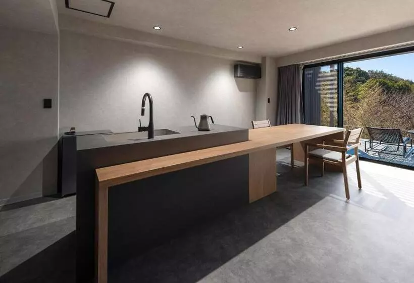 ホテル Themana Village