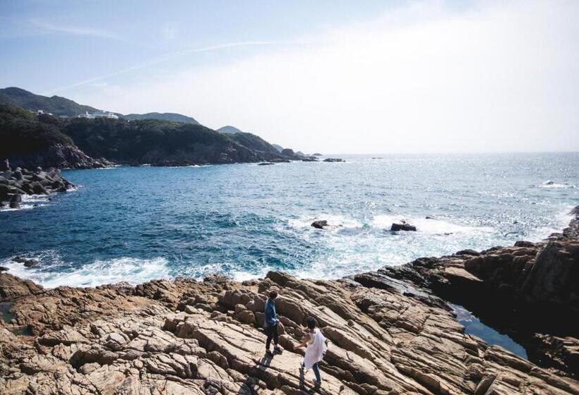 호텔 Themana Village