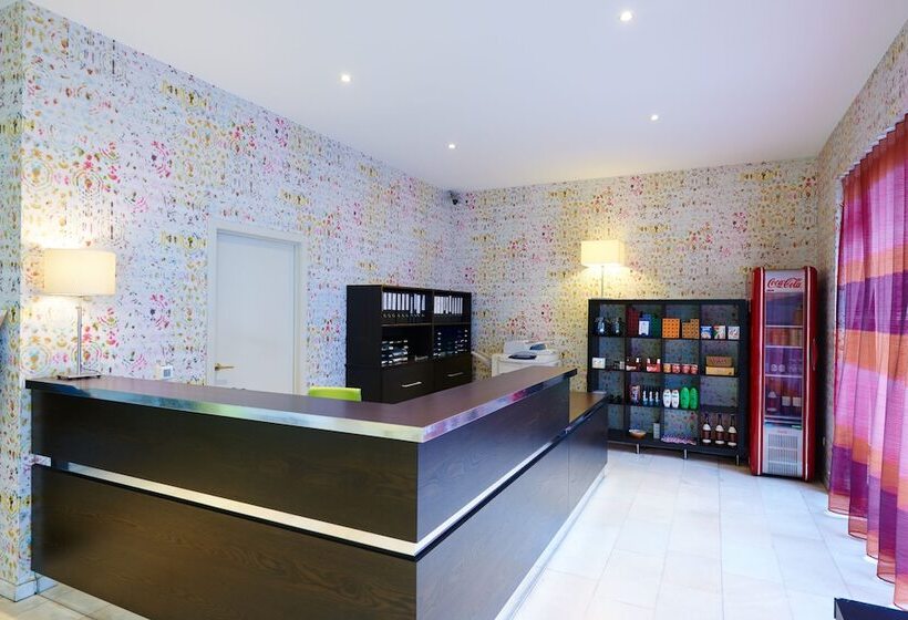 هتل Thon Residence Parnasse